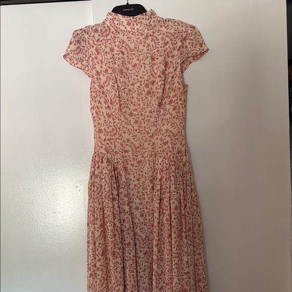 Reformation Maven Dress in Corrine size 6 NWT - Picture 2 of 4